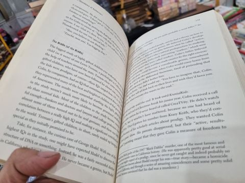  AN ABUNDANCE OF KATHERINES - John Green 