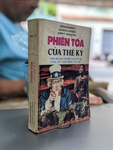  Phiên Toà của Thế Kỷ - Nhiều Tác Giả 