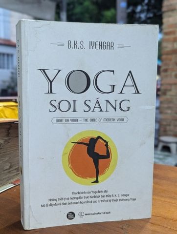  YOGA SOI SÁNG - B.K.S.IYENGAR 