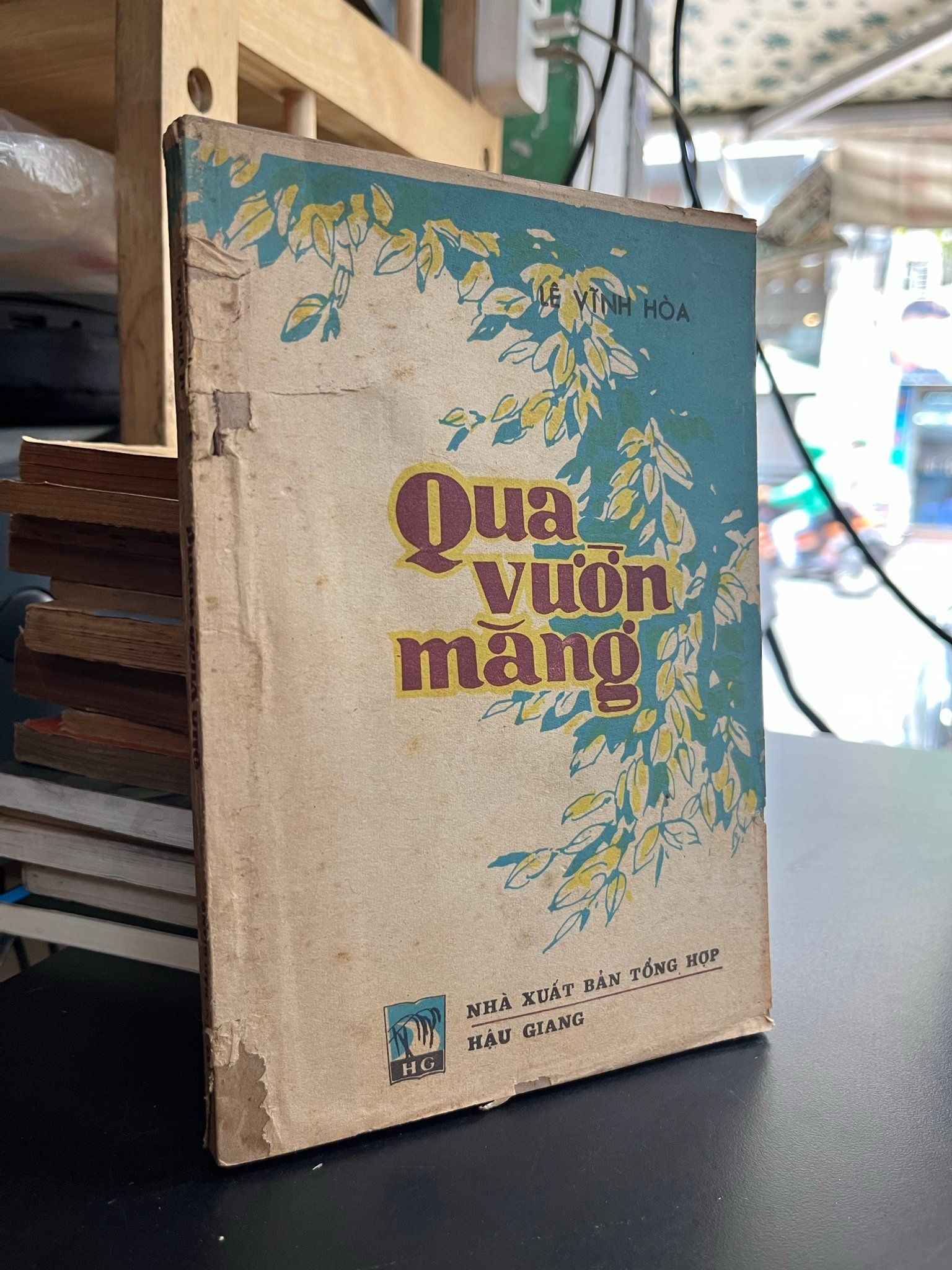  Qua vườn măng - Lê Vĩnh Hoà 
