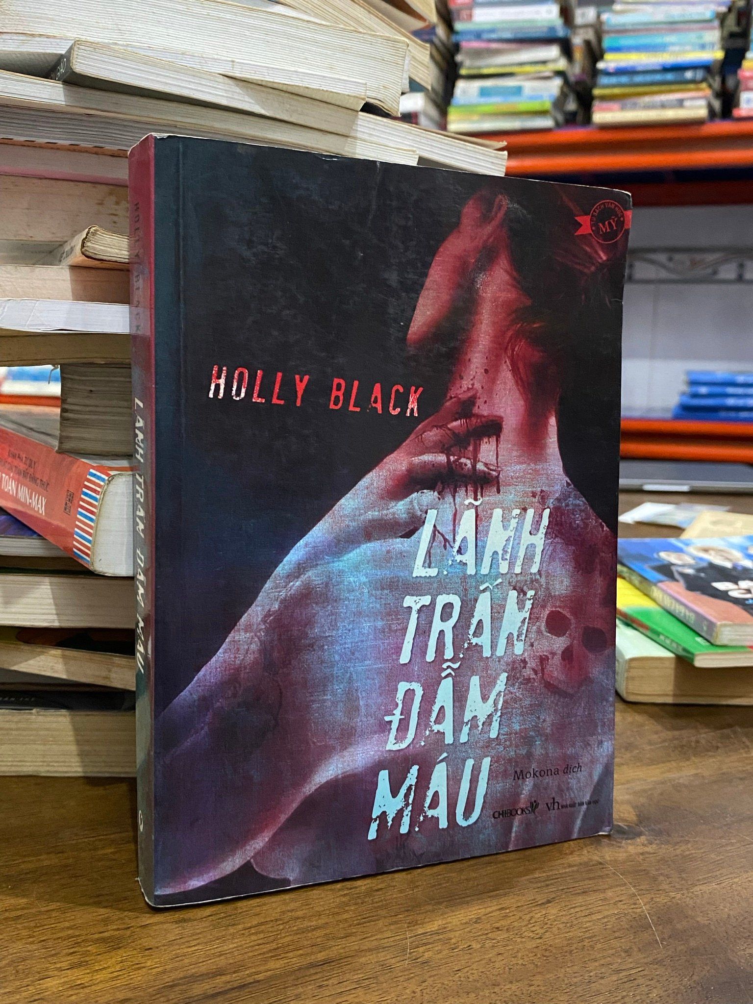  Lãnh trấn đẫm máu - Holly Black 