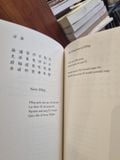  Spring Essence : The Poetry of Hồ Xuân Hương -translated by John Balaban 