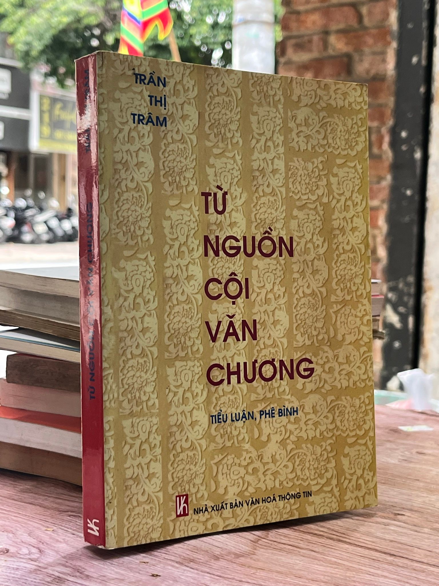  Từ nguồn cội văn chương - Trần Thị Trâm 