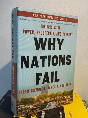  Why Nations Fail - Daron Acemoglu & James A. Robinson 