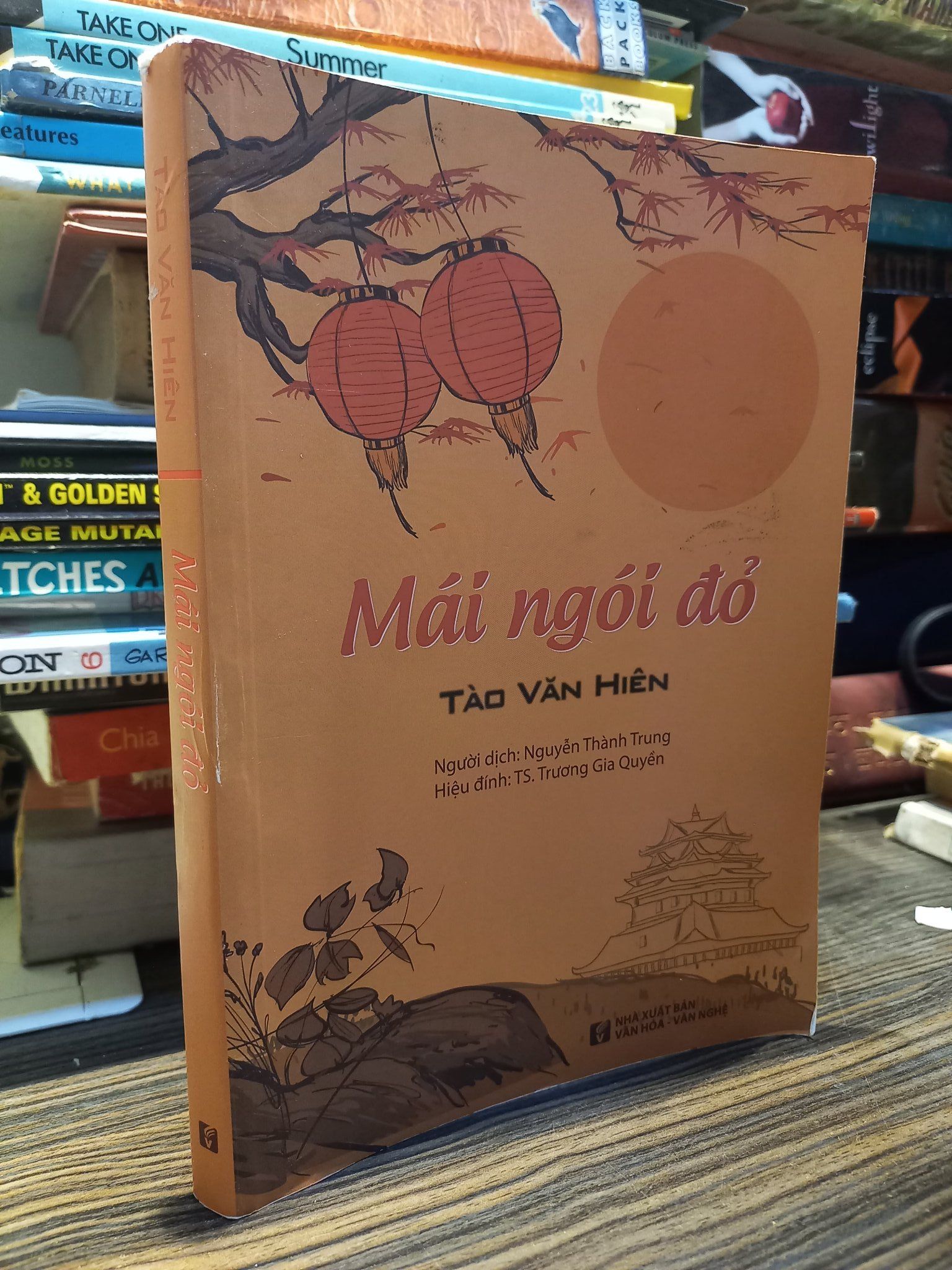  Mái ngói đỏ - Tào Văn Hiên 