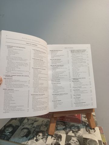  Antibiotic Essentials (10th Edition) - Burke A. Cunha, MD, MACP 