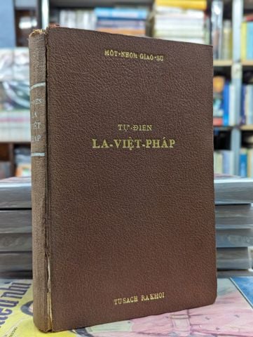  Tự điển la-việt-pháp - một nhóm giáo sư 