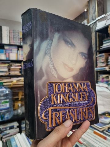  TREASURES - Johana Kingsley 