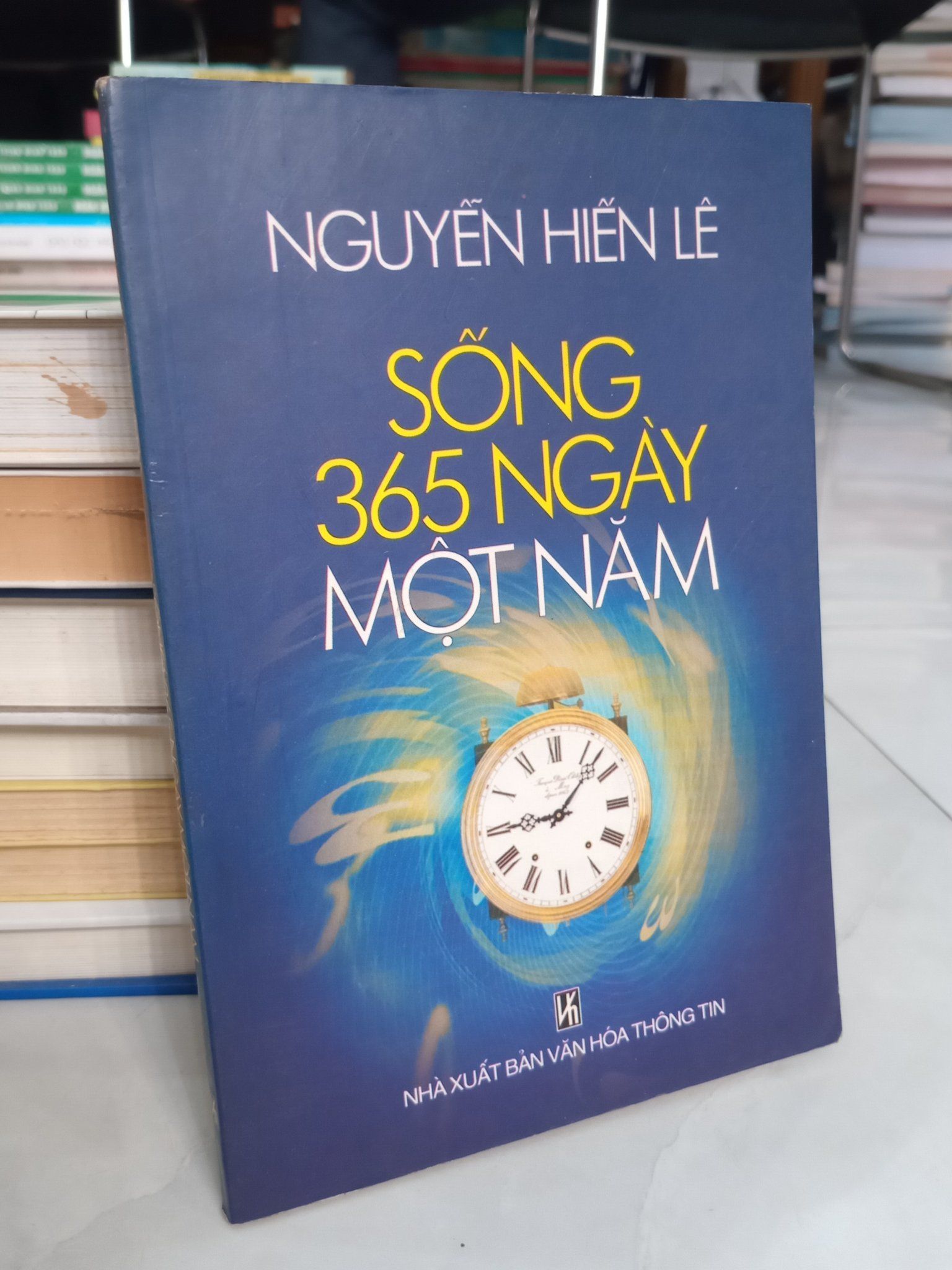  Sống 365 ngày một năm - Nguyễn Hiến Lê 