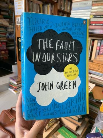  THE FAULT IN OUR STARS - John Green 