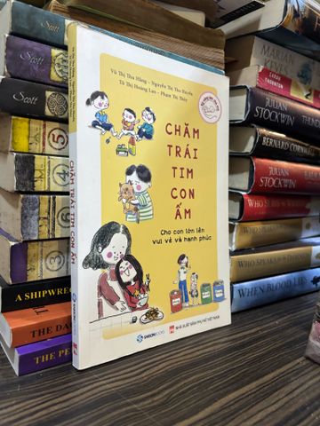  Chăm trái tim con ấm - Nhiều tác giả 