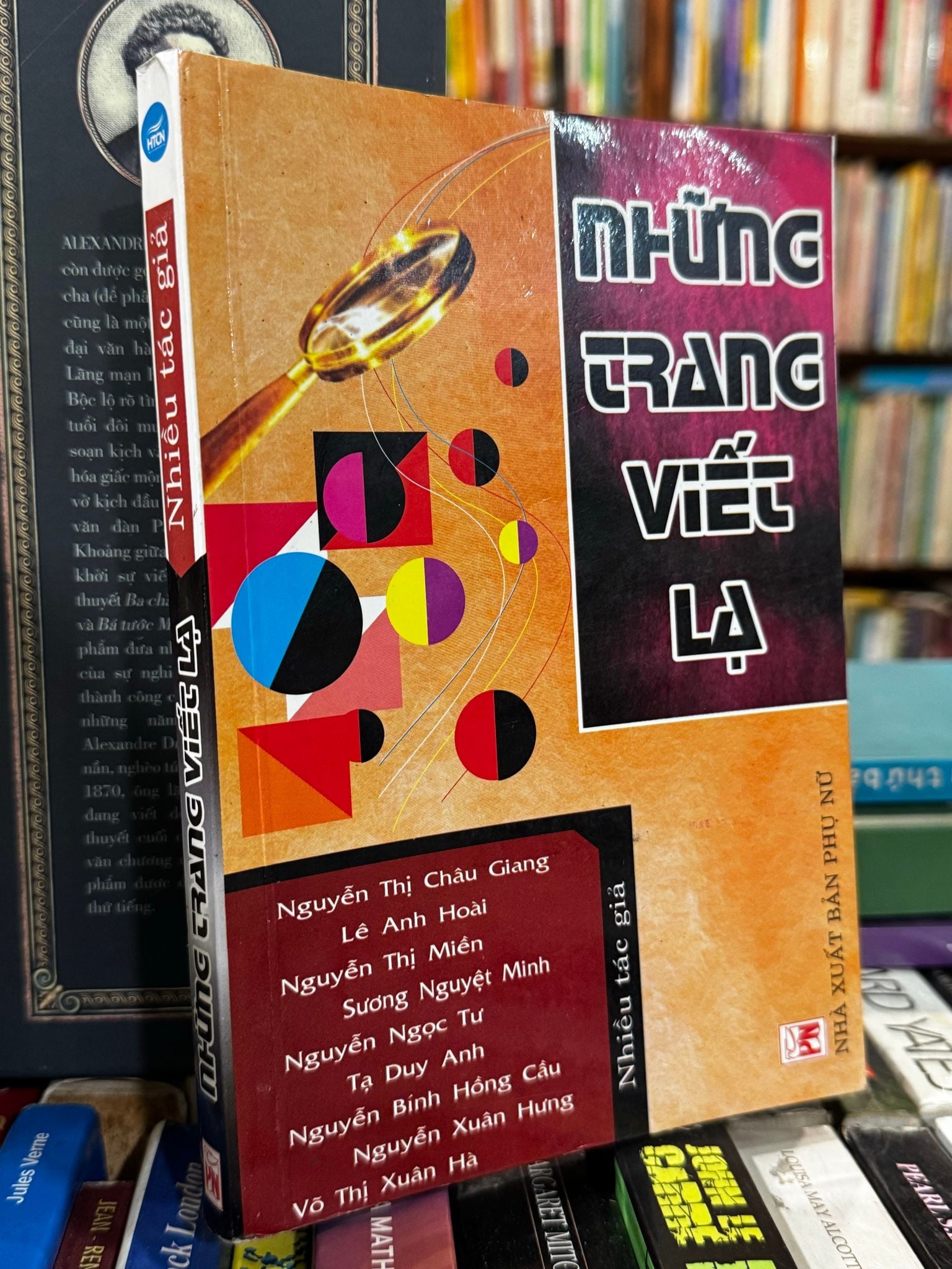  Những trang viết lạ 