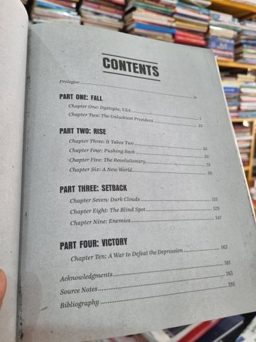  CRASH : THE GREAT DEPRESSION AND THE FALL AND RISE OF AMERICA - Marc Favreau 