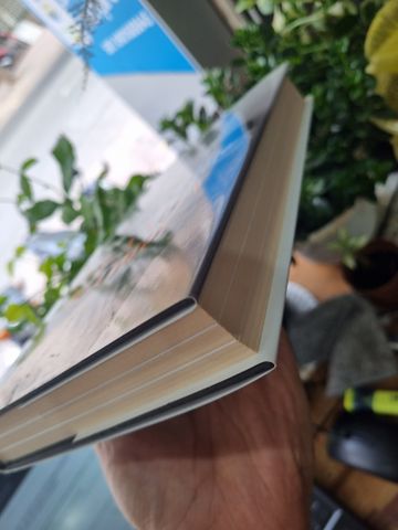  BELIEVE ME : MY BATTLE WITH THE INVISIBLE DISABILITY OF LYME DISEASE - YOLANDA HADID WITH MICHELE BENDER 