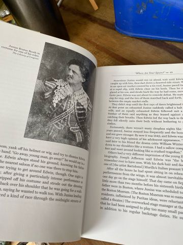  GOOD BROTHER, BAD BROTHER: A STORY OF EDWIN BOOTH & JOHN WILKES BOOTH - JAMES CROSS GIBLIN 