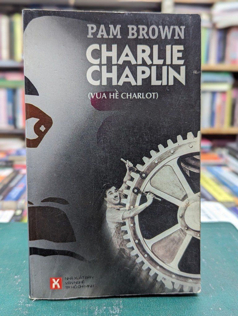  Charlie Chaplin - Pam Brown 