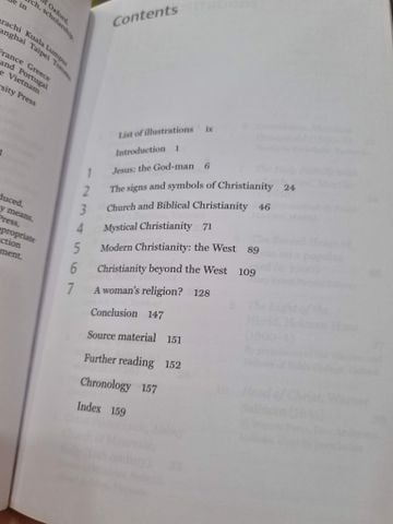  CHRISTIANITY : A VERY SHORT INTRODUCTION - LINDA WOODHEAD 