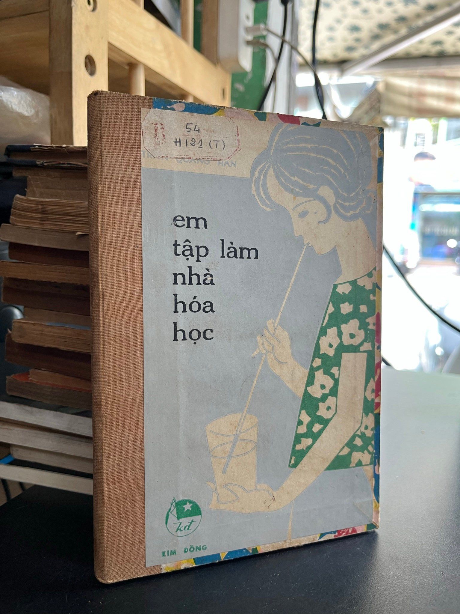  Em tập làm nhà hoá học - Trần Quang Hân 