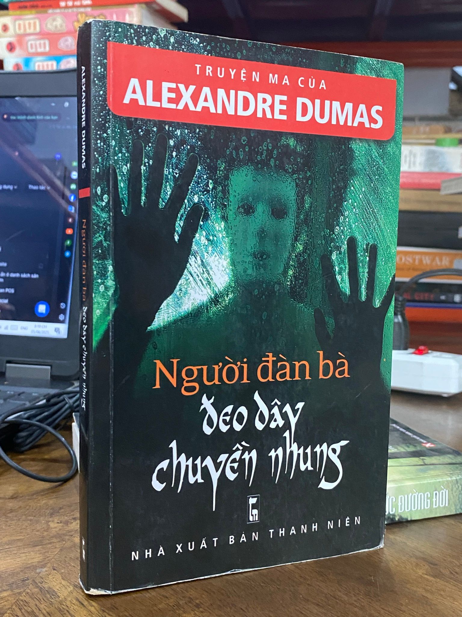  Người đàn bà đeo dây chuyền nhung - Alexandre Dumas 