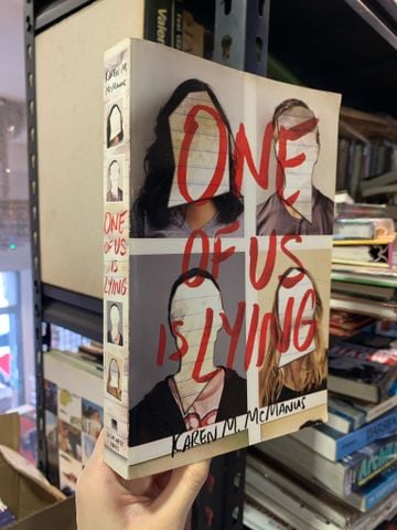 One of Us Is Lying - Karen M. Mcmanus