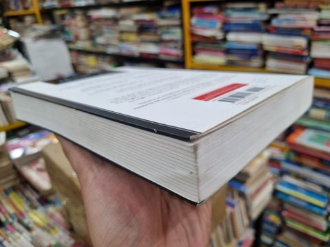 HOMO DEUS : A Brief History of Tomorrrow - Yuval Noah Harari