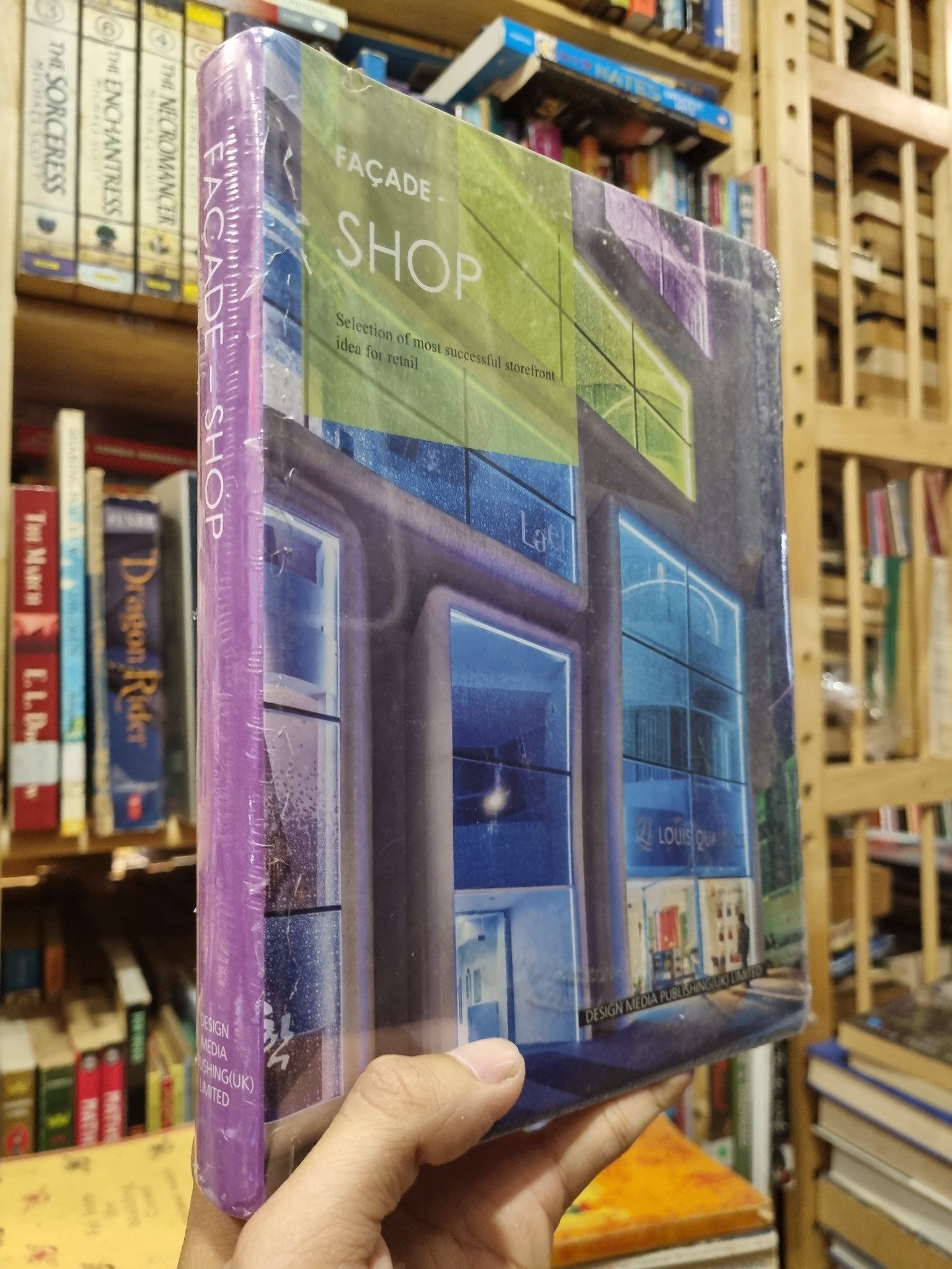  Facade - Shop : Selection of most successful storefront idea for retail 