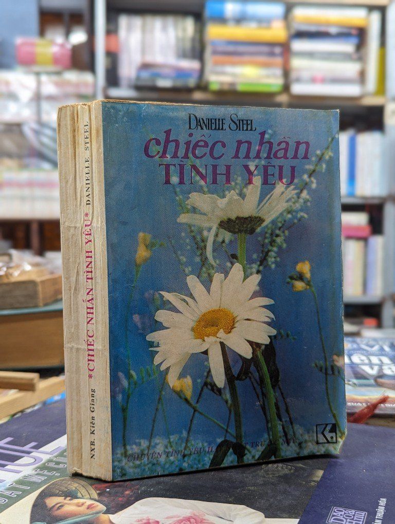  Chiếc nhẫn tình yêu - Danielle Steel 