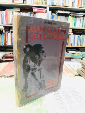 BẠN GÁI SOI GƯƠNG - HOÀNG LAN