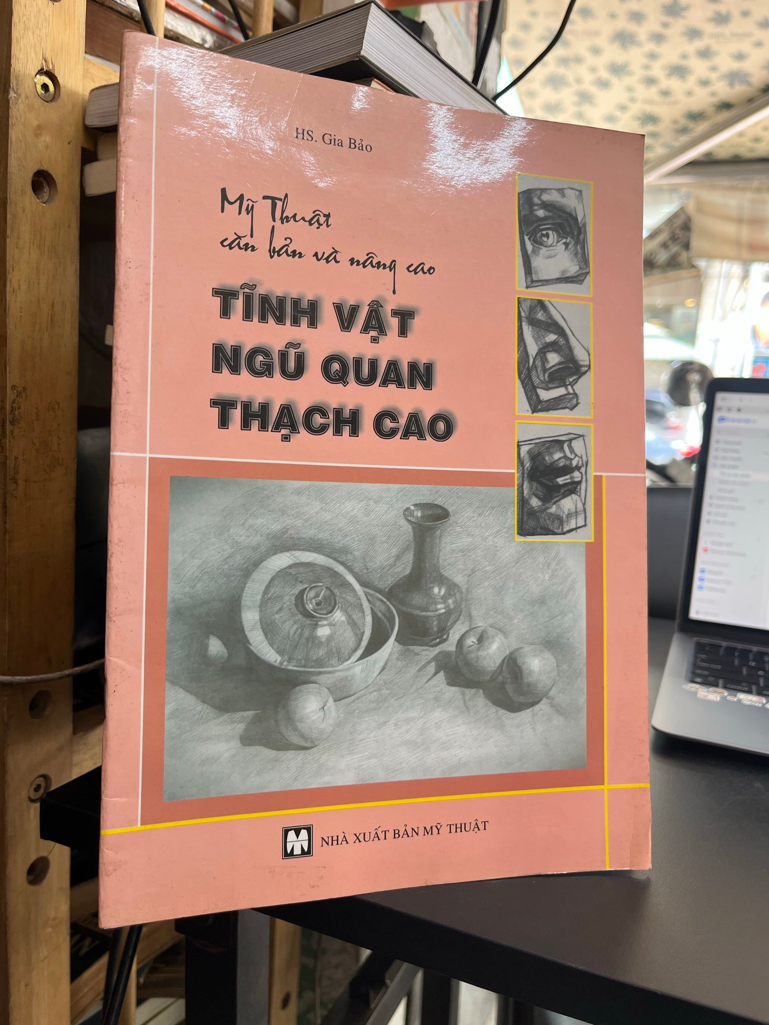  Mỹ Thuật Căn bản và Nâng cao: Tĩnh vật ngũ quan thạch cao - HS. Gia bảo 