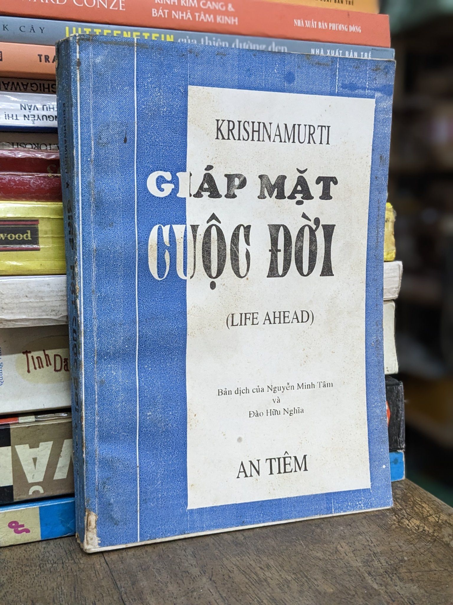  Giáp mặt cuộc đời - Krishnamurti ( Sách in kéo lụa) 