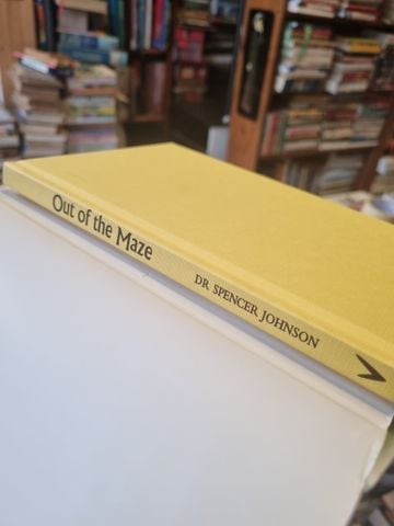  OUT OF THE MAZE - Spencer Johnson 