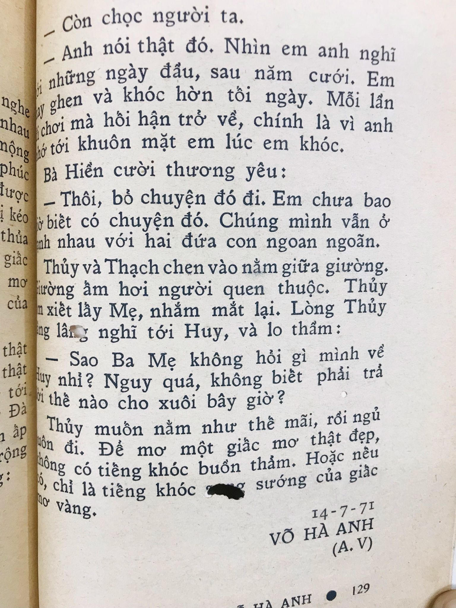 Nằm Mơ Mà Khóc Thật: Giải Mã Ý Nghĩa Và Tầm Quan Trọng Của Giấc Mơ