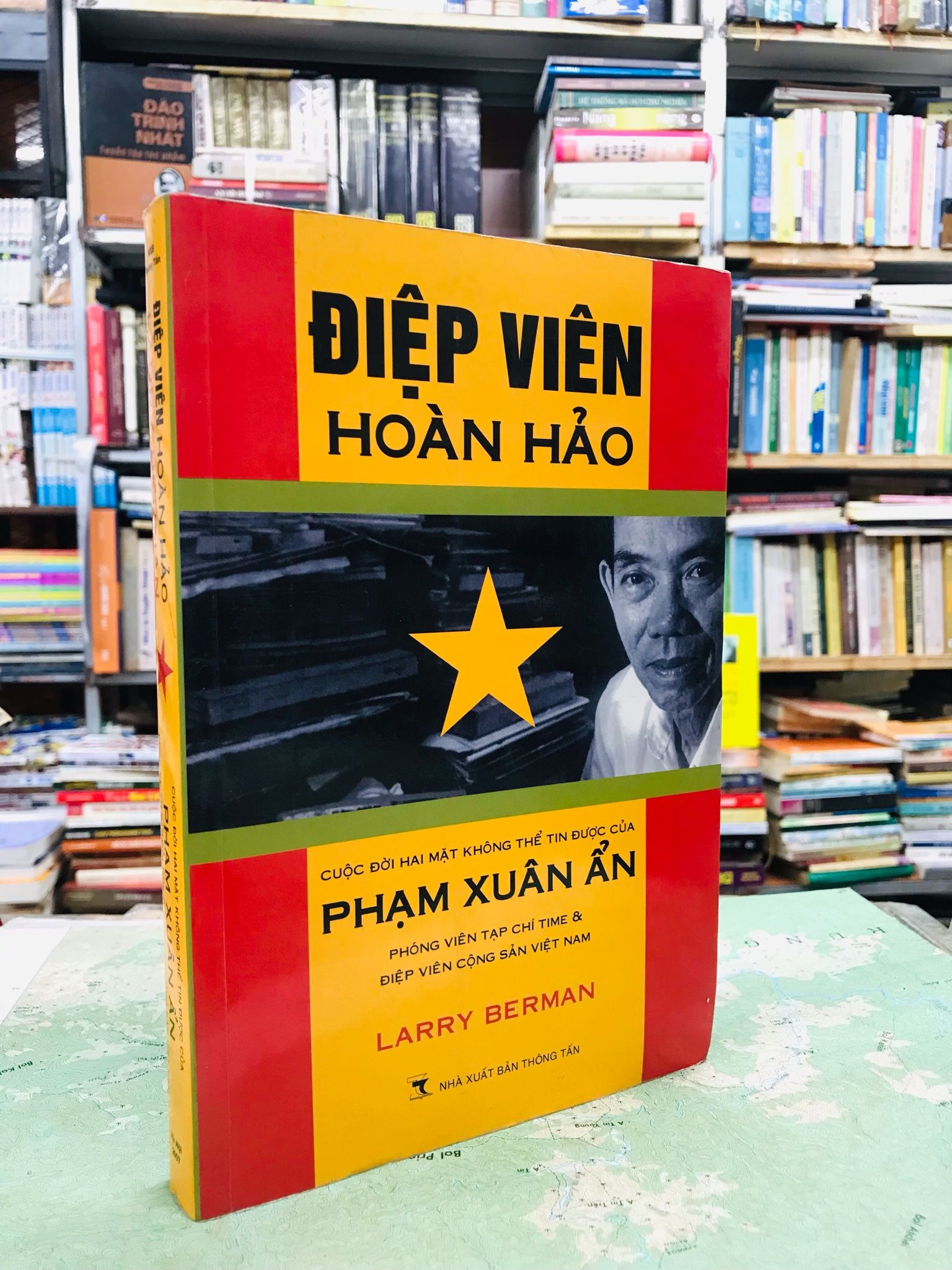  Điệp viên hoàn hảo Phạm Xuân Ẩn - Larry Berman 