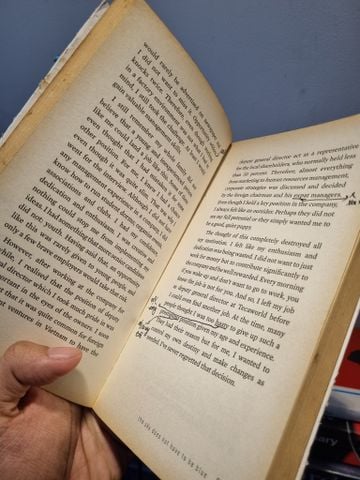  THE SKY DOES NOT HAVE TO BE BLUE - Ly Qui Trung 