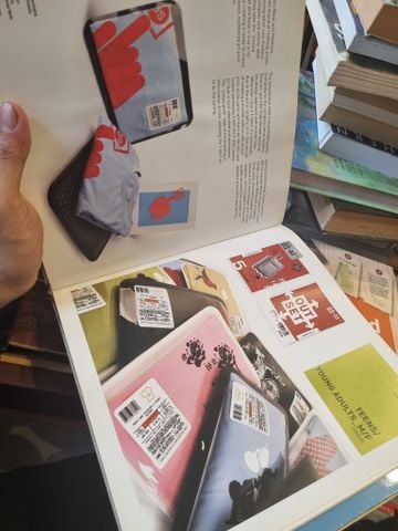  Packaging : Design Successfull Packaging for Specific Customer Groups (DemoGraphics) - Mark Hampshire & Keith Stephenson 