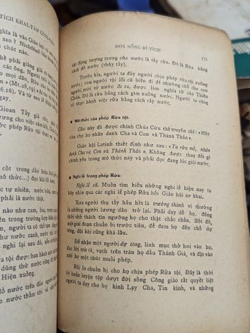  ĐỜI SỐNG PHỤNG VỤ VÀ BÍ TÍCH - CR.ROLIN 