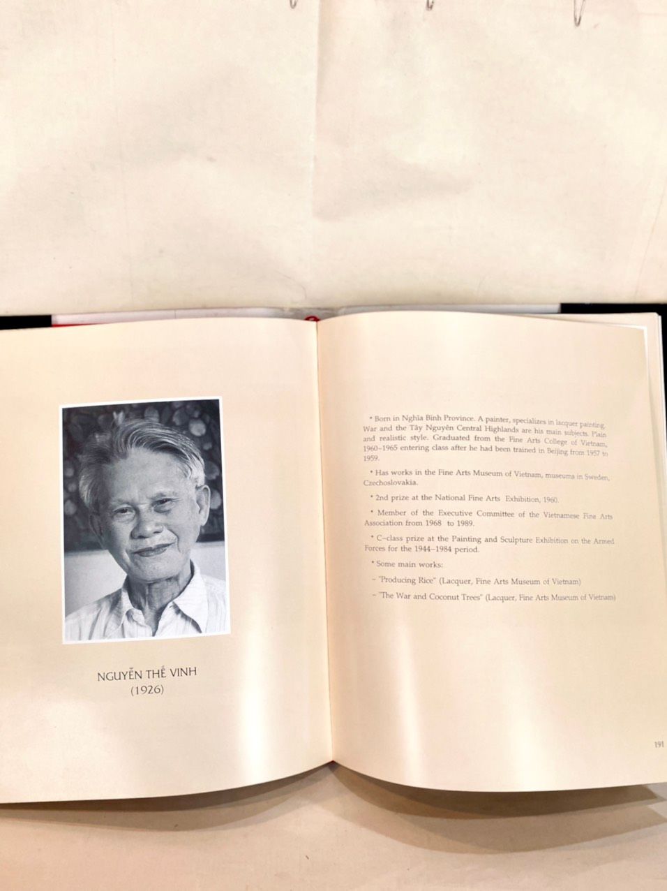 100 Vietnamese Painters and Sculptors of the 20th Century