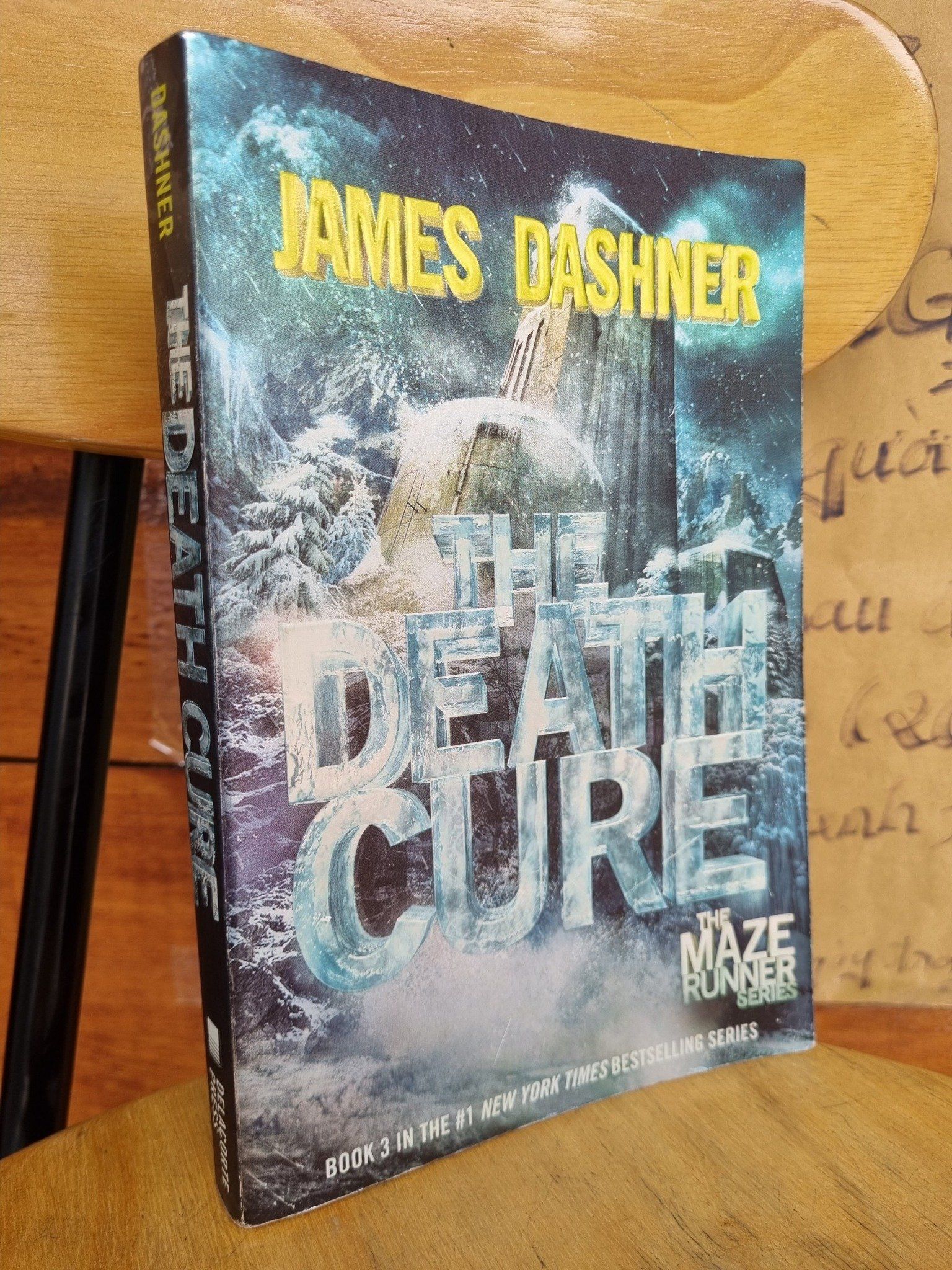  THE DEATH CURE : THE MAZE RUNNER SERIES - JAME DASHNER 