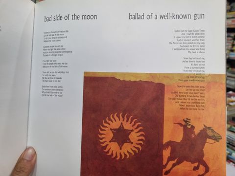  ELTON JOHN, BERNIE TAUPIN : THE COMPLETED LYRICS 