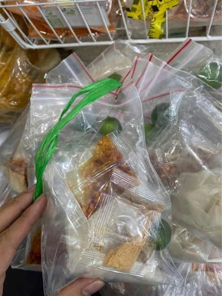 BÁNH TRÁNG MUỐI SẶC ZIP