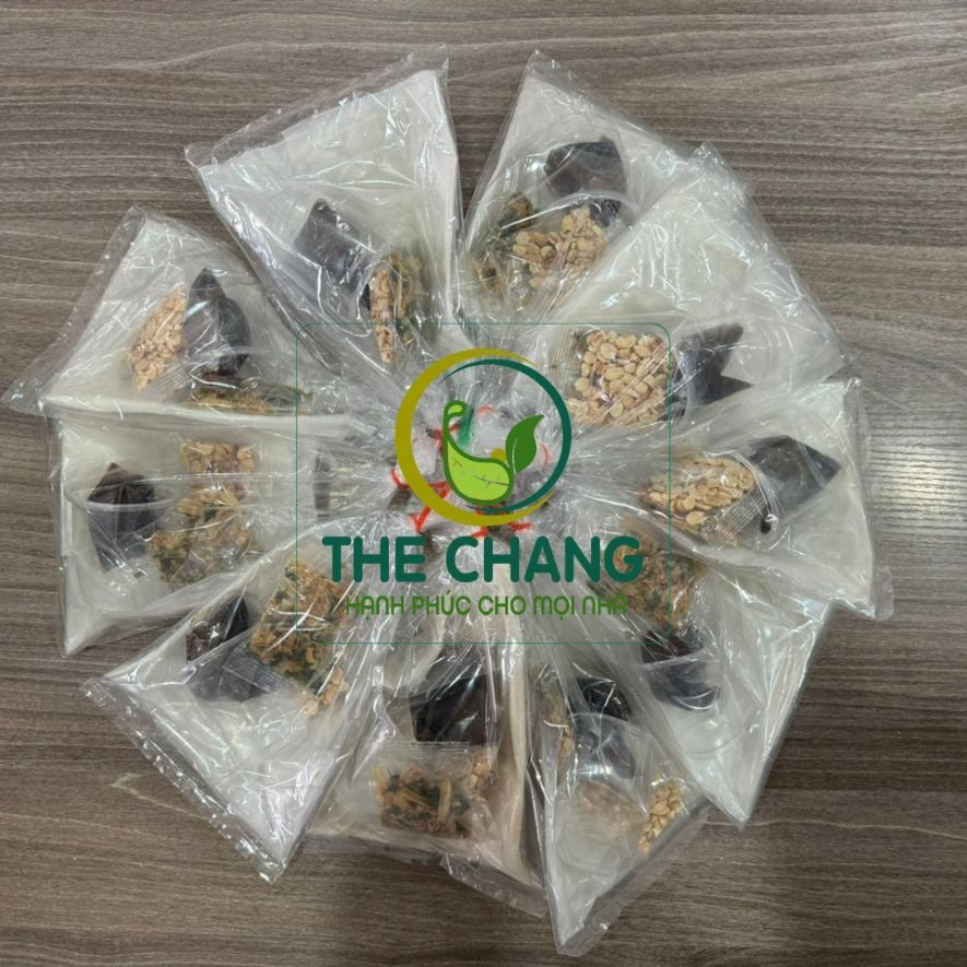 Bánh Tráng Chấm Me