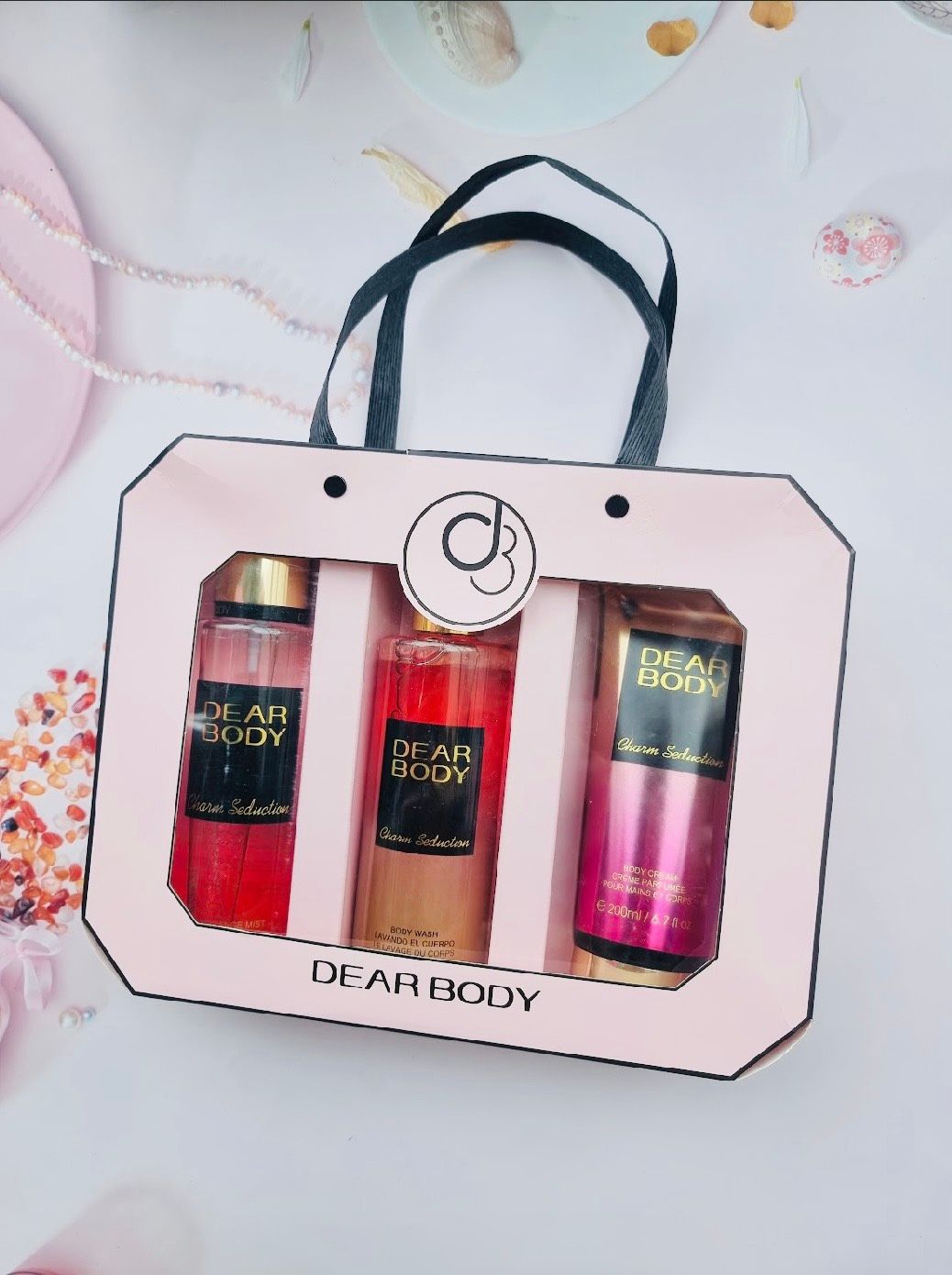 SET QUÀ TẶNG SỮA TẮM NƯỚC HOA, DƯỠNG THỂ NƯỚC HOA VÀ XỊT THƠM TOÀN THÂN THƠM LÂU CHARM SEDUCTION