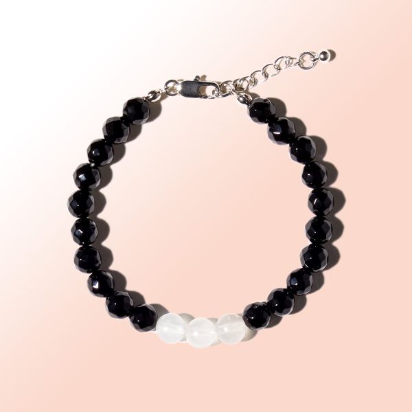  Vòng tay mã não đen và moonstone trắng: Tình yêu và hy vọng  - mã VTNU38 