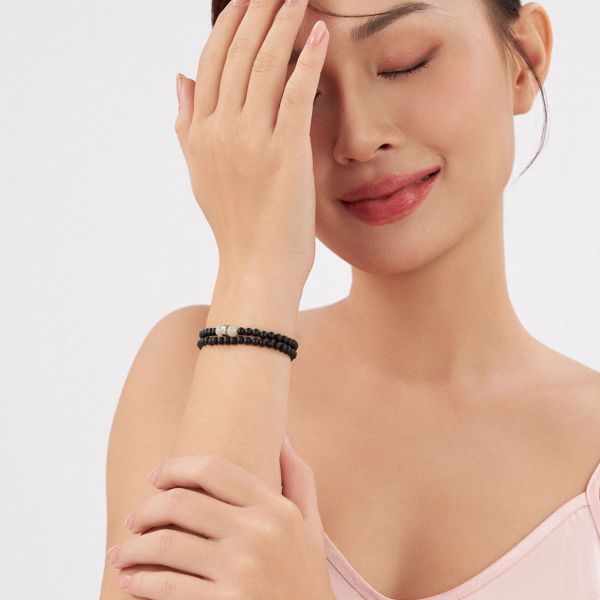  Vòng tay đá núi lửa đen và ngọc hòa điền: Thấu hiểu bản thân - mã VTNU48 