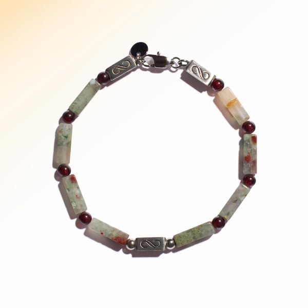  Vòng tay đá Huyết châu phi và Garnet đỏ: Chữa lành tổn thương - mã VTN85 