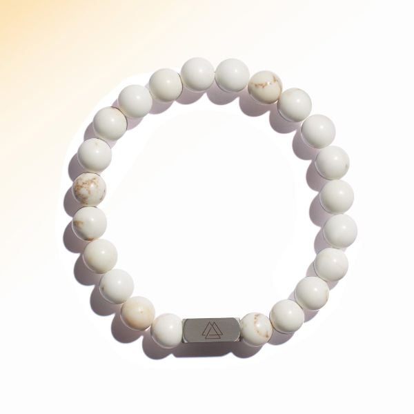  Vòng tay bạch tùng (Howlite): Độ lượng và thân thiện - mã VTN87 