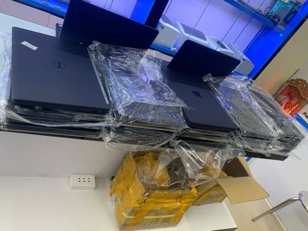 Laptop Dell E5470 I5-6300U ram 8G ddr4 SSD 256 Màn 14' bh 03 tháng