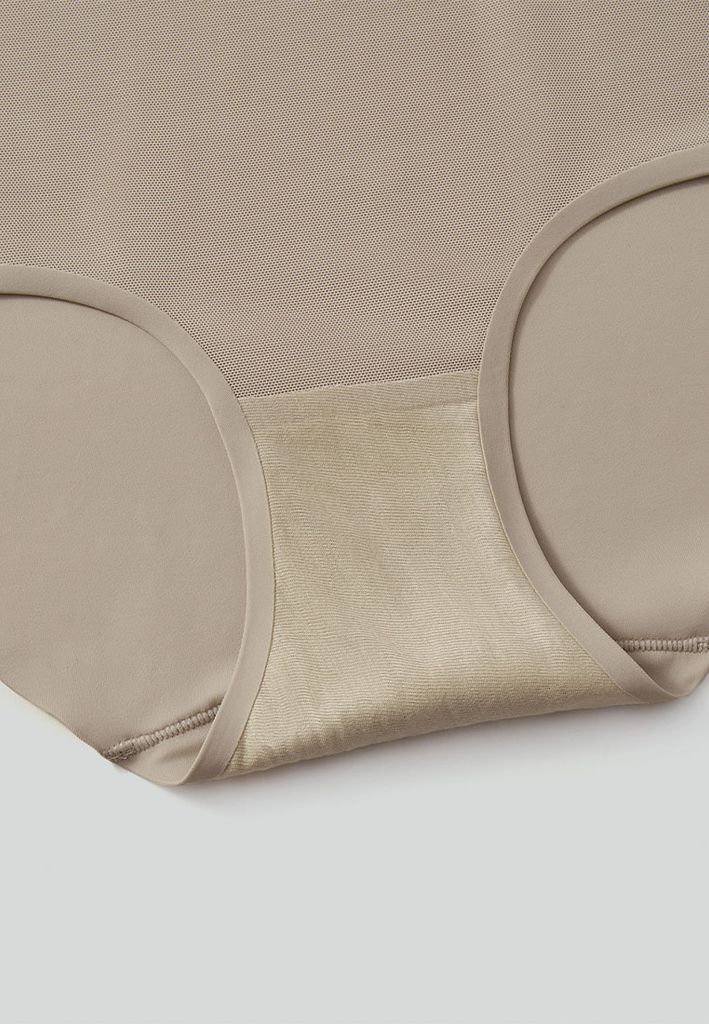 Quần lót định hình Pierre cardin 500-2022B