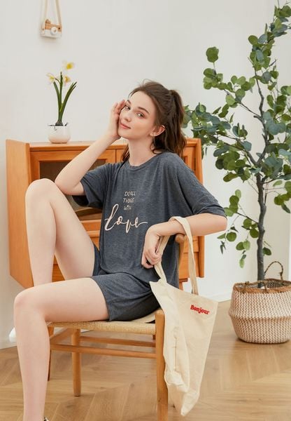  Trang phục mặc nhà nữ Young Hearts Y18-200939 