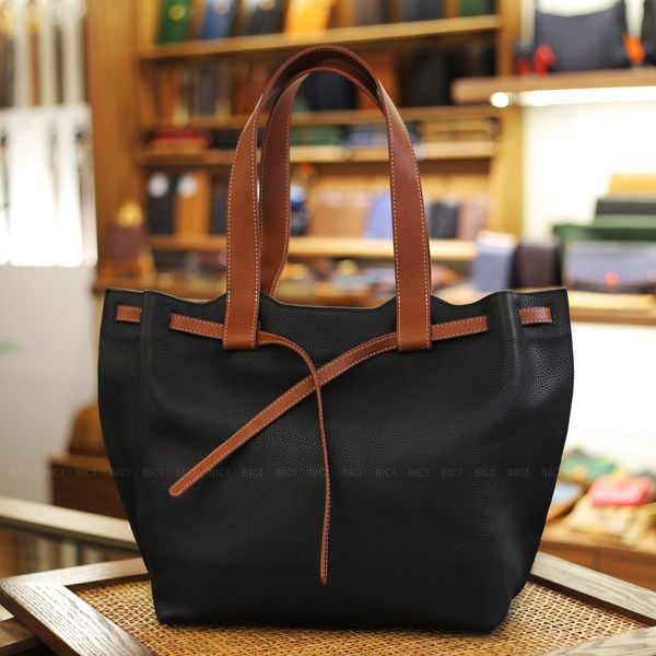  STRAP TOTE - BLACK 